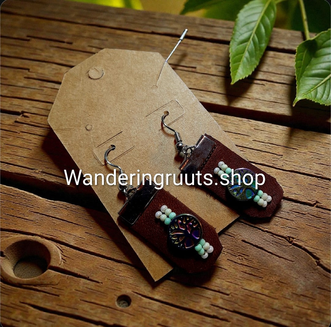 🌿Mint Tree🌳 Bead/Leather Earrings
