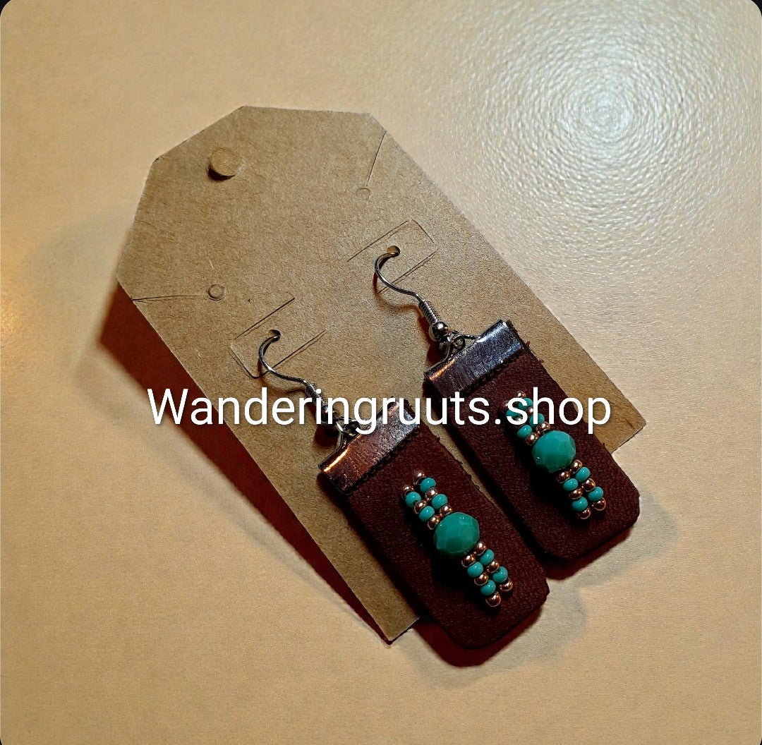 🩵Turquoise🩵 Bead/Leather Earrings