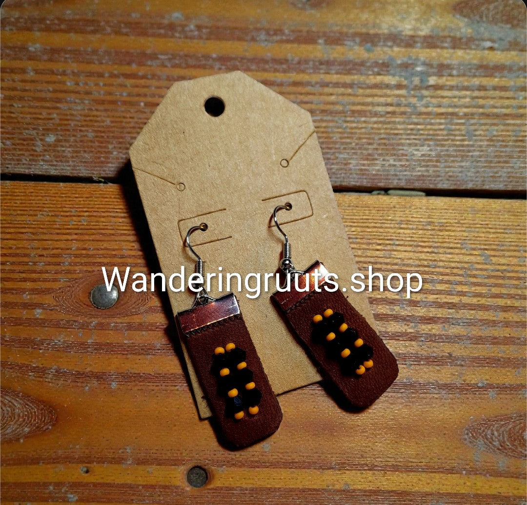 🖤Black & Yellow💛 Bead/Leather Earrings