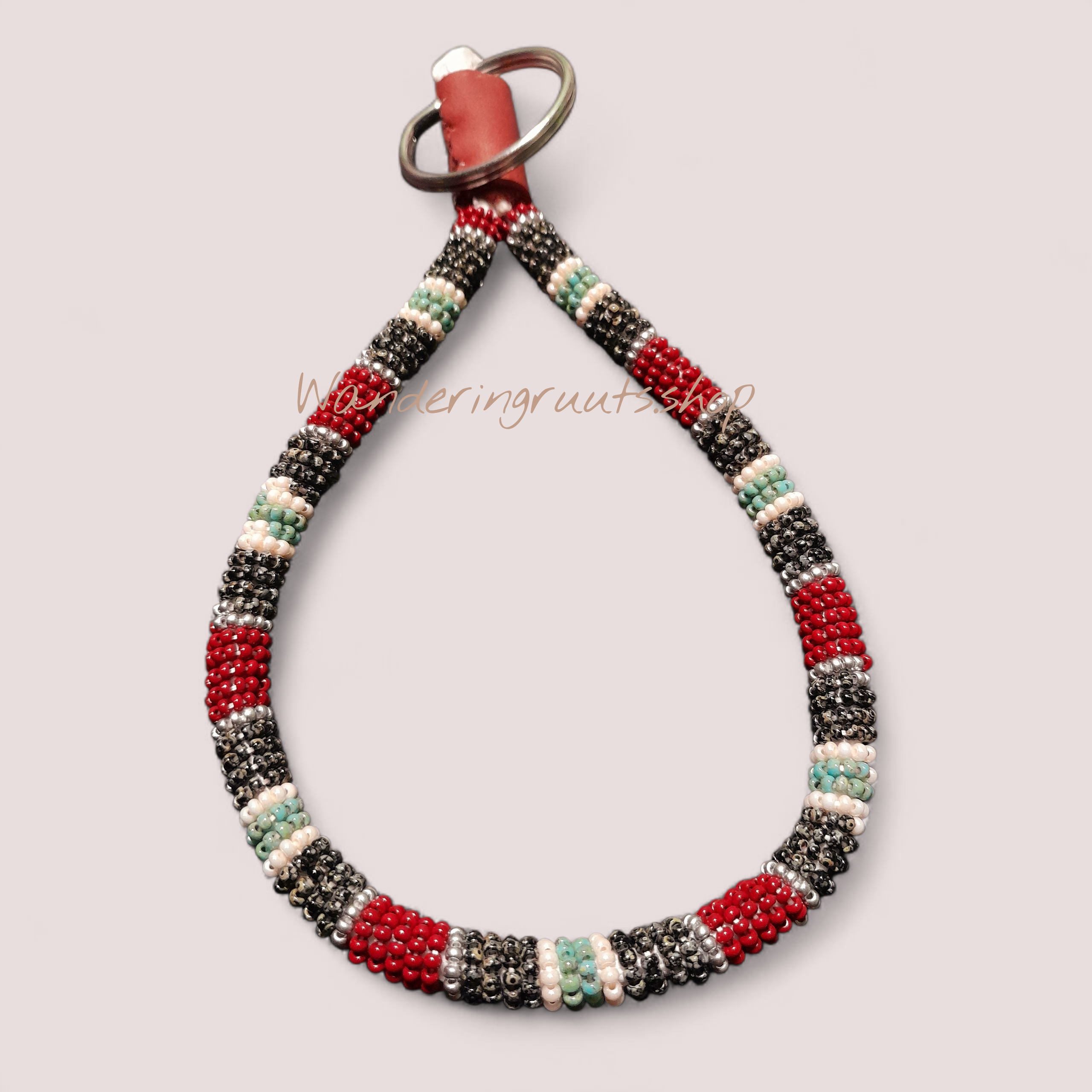 Beaded Keychain Wristlet (M) Brown & Black Travertine