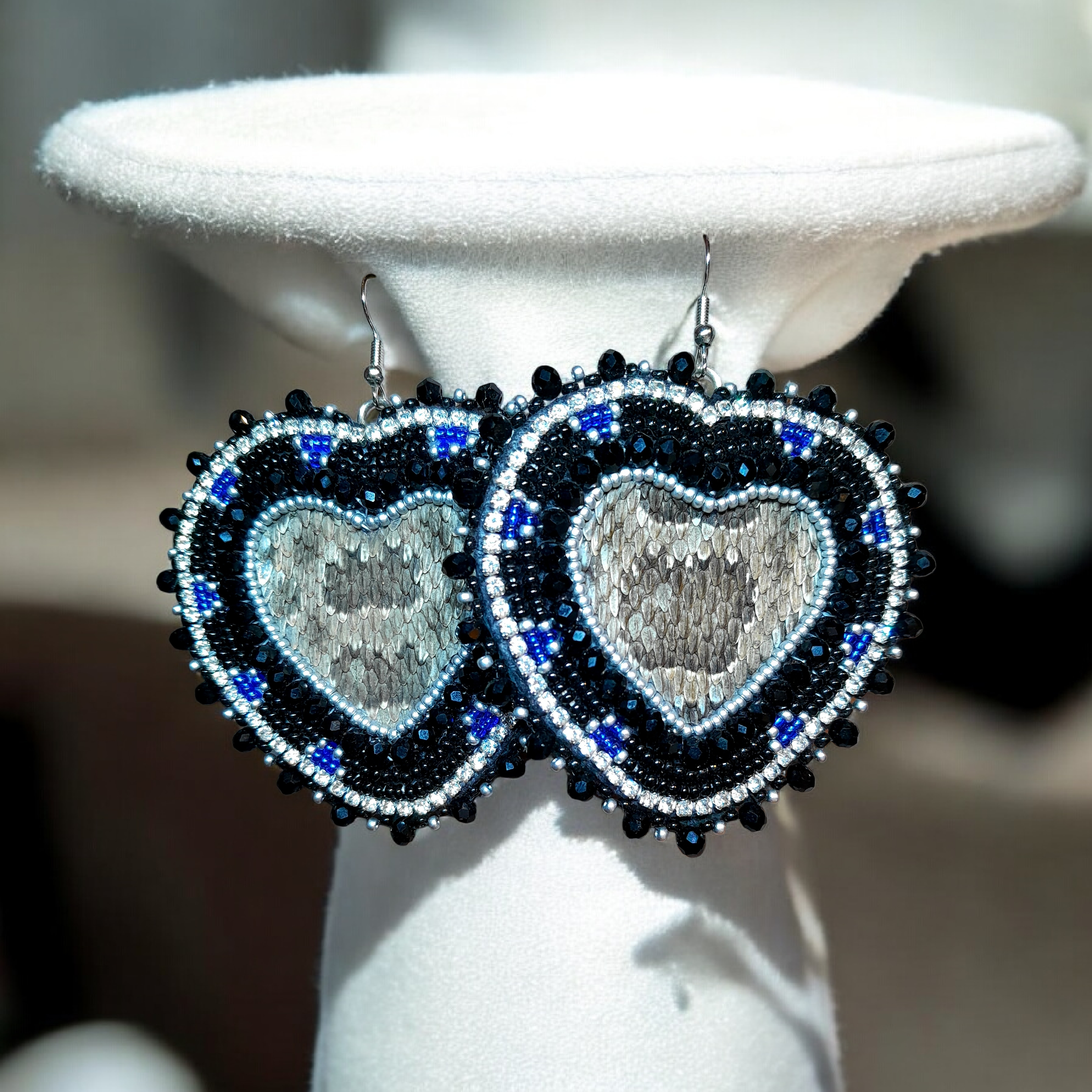 Rattlesnake🐍Heart Earrings (real snake skin)